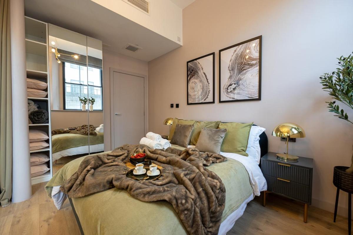 Charlotte House By Coqoon * Manchester